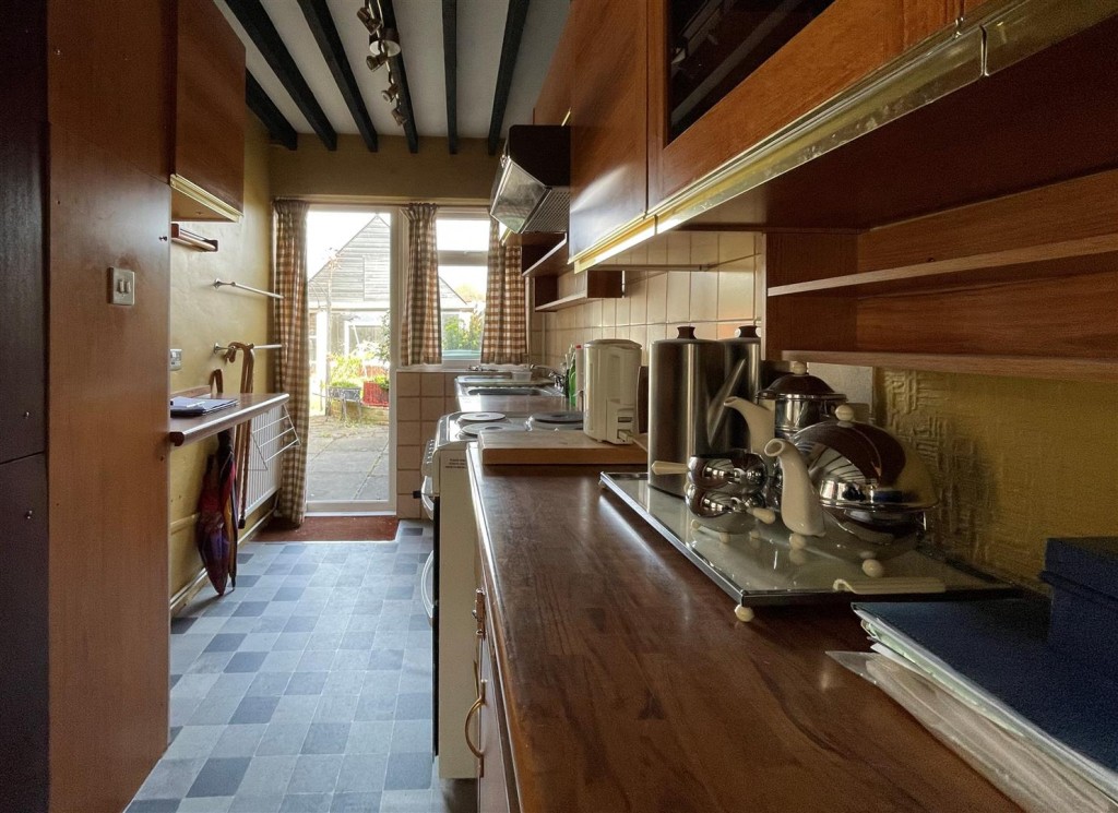 Images for Sunmead Road, Sunbury-On-Thames EAID:NEWBOULDSAPI BID:1