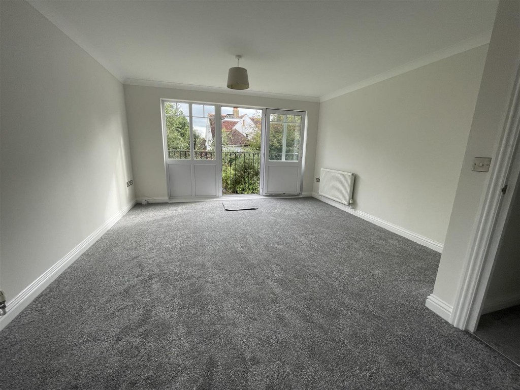 Images for Broadlands Avenue, Shepperton EAID:NEWBOULDSAPI BID:1